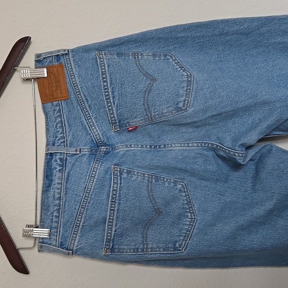 Levi's Premium 70s High Slim Straight Light Wash Blue Jeans Size 30 - Picture 6 of 10